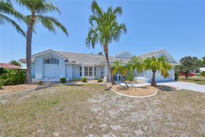 2004 BERRY ROBERTS DR, SUN CITY CENTER, FL