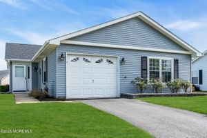 28 GREENBRIAR BLVD, BRICK, NJ
