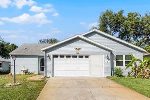 32537 OAK PARK DR, LEESBURG, FL