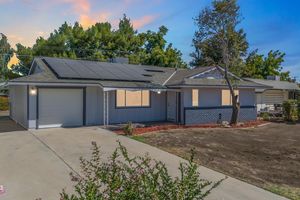 6104 BEL AIRE WAY, BAKERSFIELD, CA