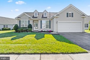 33 BUNKER HILL DR, ALLENTOWN, NJ