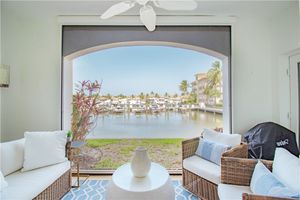 5520 N HARBOR VILLAGE DR APT 104, VERO BEACH, FL