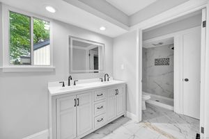 170 HERITAGE VLG B, SOUTHBURY, CT