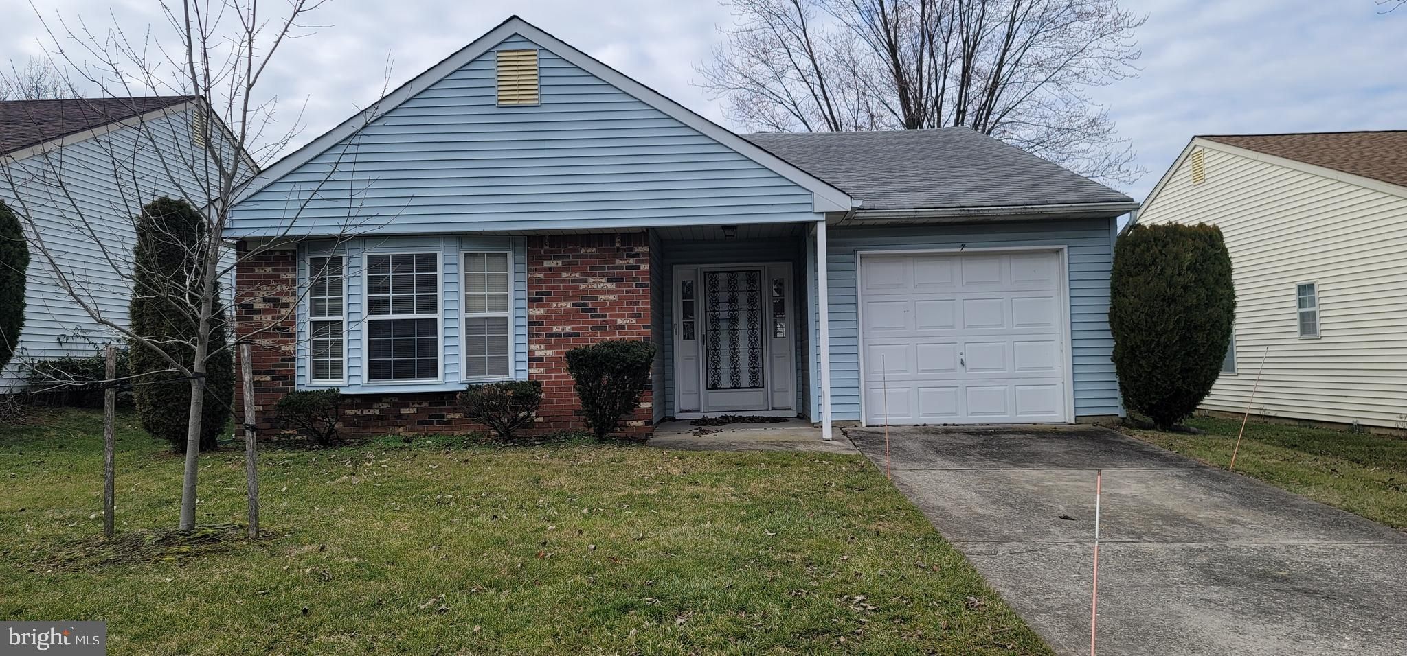 image of property at 7 WILLOWWOOD COURT