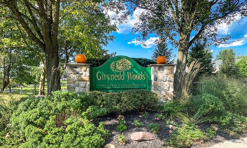 Community Entrance Sign