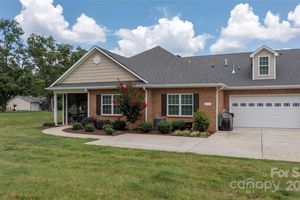 8111 RAINIER DR, DENVER, NC