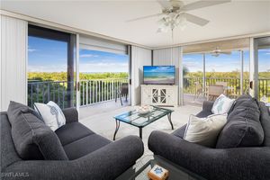 5550 HERON POINT DR 305, NAPLES, FL