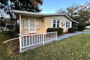 813 SAINT ANDREWS BLVD, LADY LAKE, FL