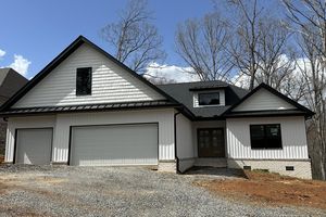 301 SEMINOLE SHRS, LOUDON, TN