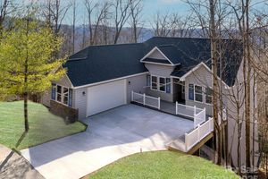 296 CARRIAGE SUMMITT WAY, HENDERSONVILLE, NC