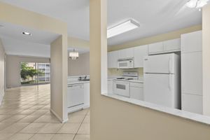 9537 WELDON CIR I302, TAMARAC, FL