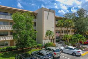 2405 ANTIGUA CIR M4, COCONUT CREEK, FL