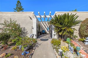 2026 VIA D, LAGUNA WOODS, CA