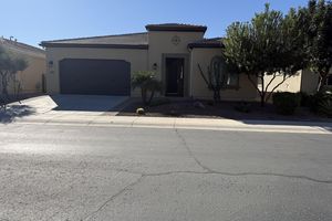 201 E LEMON LN, QUEEN CREEK, AZ