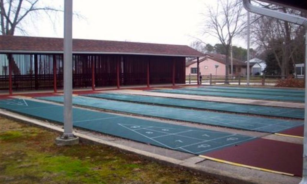 6 Shuffleboard Courts