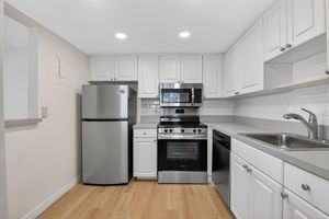 51 FLANDERS B B, DELRAY BEACH, FL