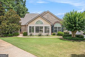 221 FENWICK CIR, MCDONOUGH, GA
