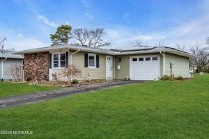 201 BLAKE CIR, BRICK, NJ