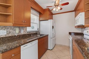 228 BRITTANY E UNIT E, DELRAY BEACH, FL