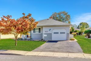 428 SAINT THOMAS DR, TOMS RIVER, NJ