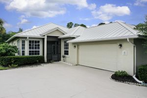 9401 POINCIANA CT, FORT PIERCE, FL