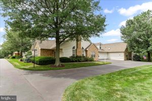 141 FARRINGDON LN, SOUDERTON, PA