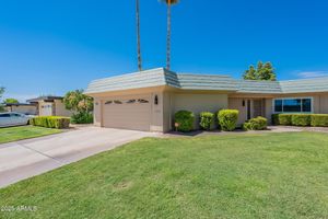 10634 W HUTTON DR, SUN CITY, AZ