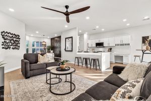 6082 S BEDFORD PL, CHANDLER, AZ