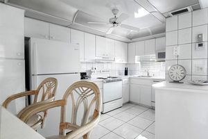 381 S HOLLYBROOK DR 204, PEMBROKE PINES, FL