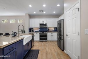 2544 W PUMPKIN RIDGE DR, ANTHEM, AZ