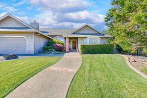 240 SILVER CREEK CIR, SANTA ROSA, CA