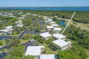 7 VISTA GARDENS TRL 105, VERO BEACH, FL