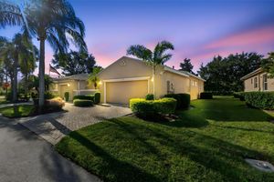2404 KENSINGTON GREENS DR, SUN CITY CENTER, FL