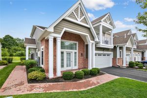 64101 RED CEDAR RD, PLAINVIEW, NY