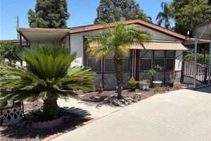 901 NORWICH WAY, CORONA, CA