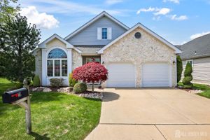 11 WINTONS WAY, MONROE, NJ