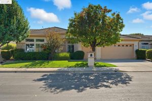 84 SPENCER WAY, BRENTWOOD, CA