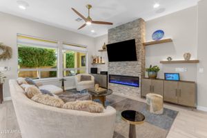 829 E SNOWY FARM DR, QUEEN CREEK, AZ