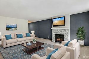 11021 GLEN ACRES DR B, SEATTLE, WA
