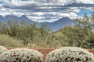 899 W CALLE ARTISTICA, GREEN VALLEY, AZ