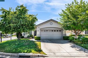 1013 JAY JAY PL, BRENTWOOD, CA