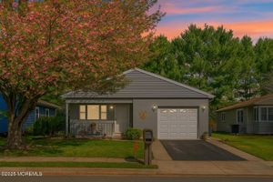 227 TORREY PINES DR, TOMS RIVER, NJ