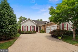 3 MERCER ST, PLAINSBORO, NJ