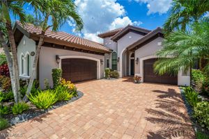6420 COSTA CIR, NAPLES, FL
