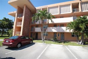 3001 NW 46TH AVE APT 102, LAUDERDALE LAKES, FL