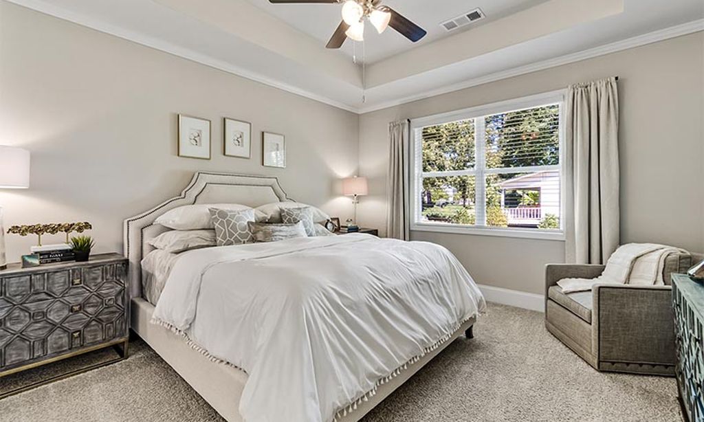 Model Master Bedroom