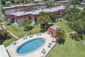 12022 W GREENWAY DR APT 204, ROYAL PALM BEACH, FL