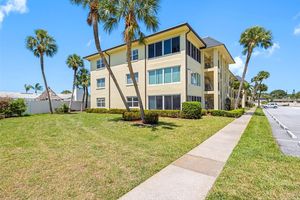 4700 COVE CIR APT 301, ST PETERSBURG, FL
