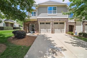 9428 CARNEROS CREEK RD, CHARLOTTE, NC