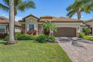 2846 AVIAMAR CIR, NAPLES, FL